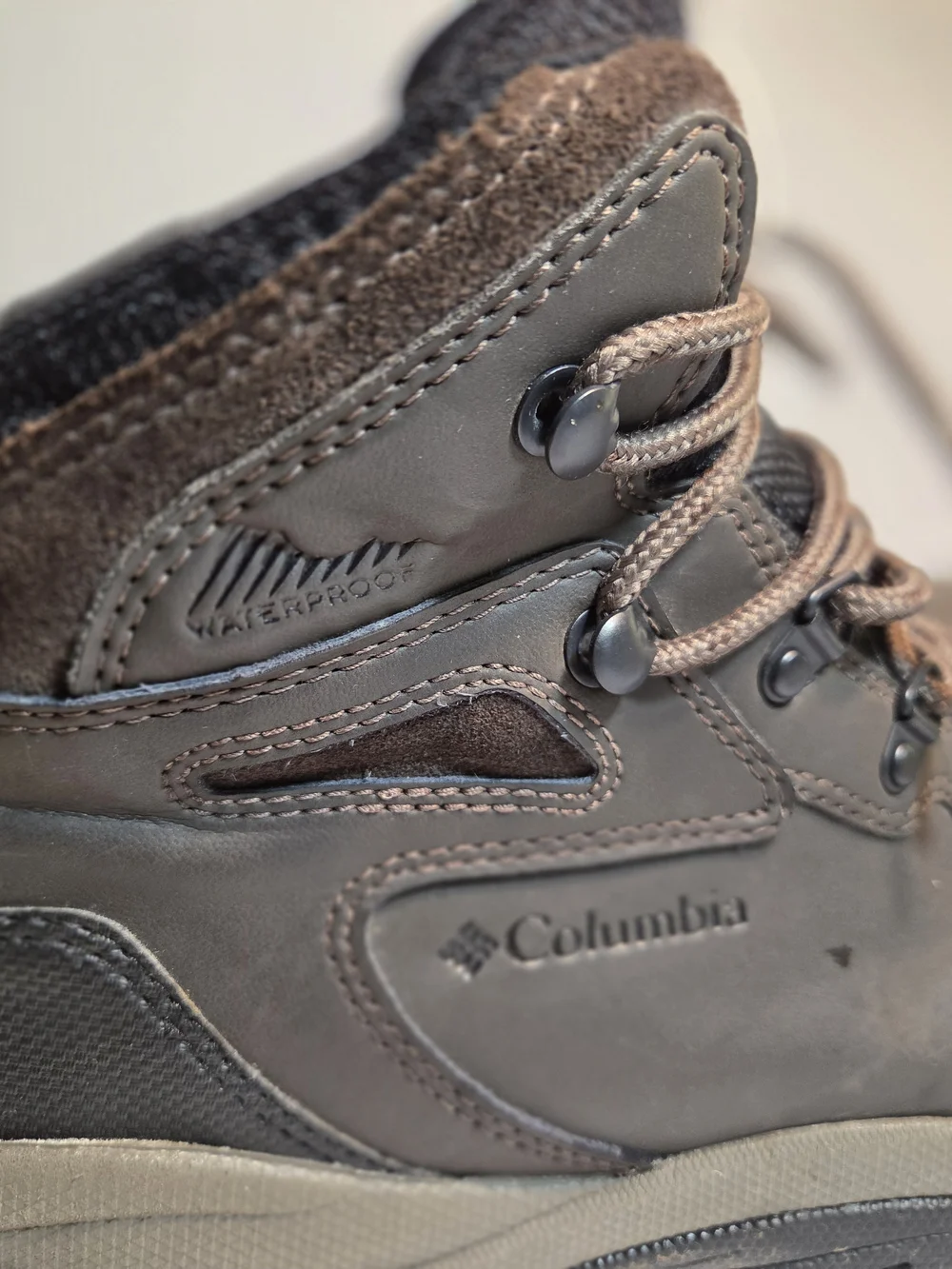 Columbia Men's Olive Brown Waterproof Hiking Boots